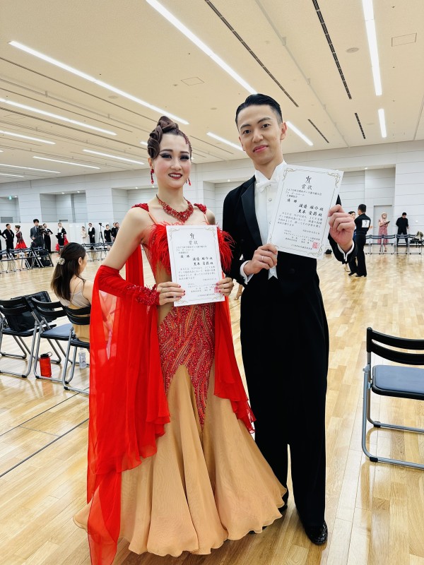 渡邉雄介・黒木愛莉組がデビュー戦で優勝!!